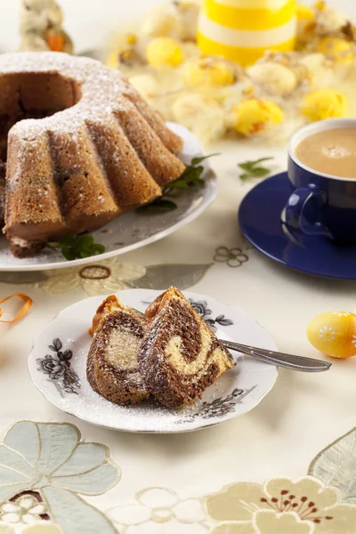 Easter marble ring cake — Stock Photo, Image