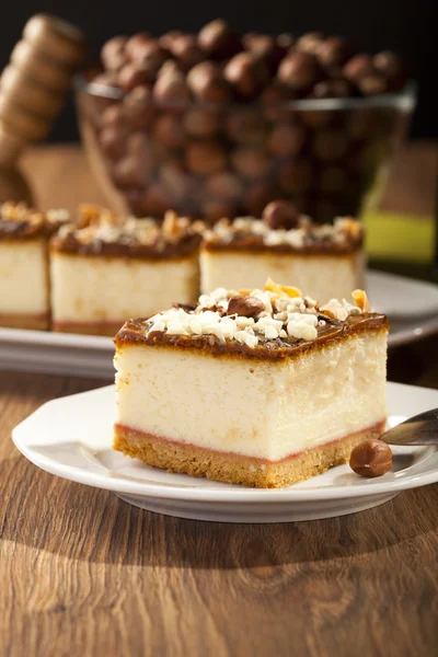 fındık plaka üzerinde Cheesecake