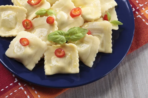 Del av ravioli med röd paprika — Stockfoto