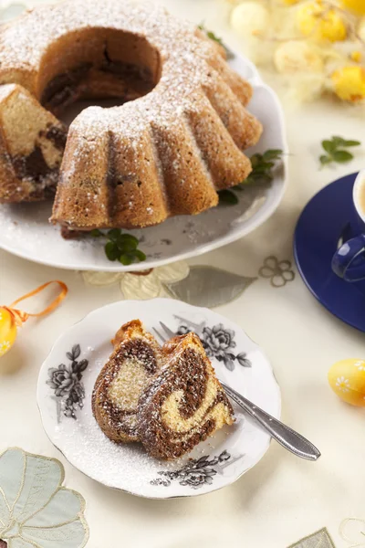 Easter marble ring cake — Stock Photo, Image