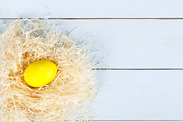 Påsk backgroud från färgade ägg — Stockfoto