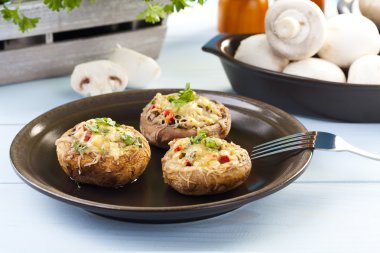 fırında mantar dolması