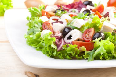 Taze Yunan salatası