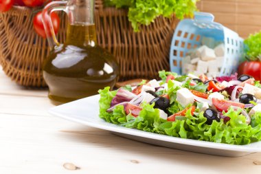 Taze Yunan salatası