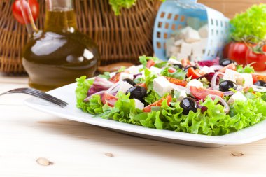 Taze Yunan salatası