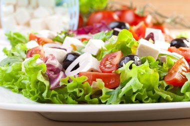 Taze Yunan salatası