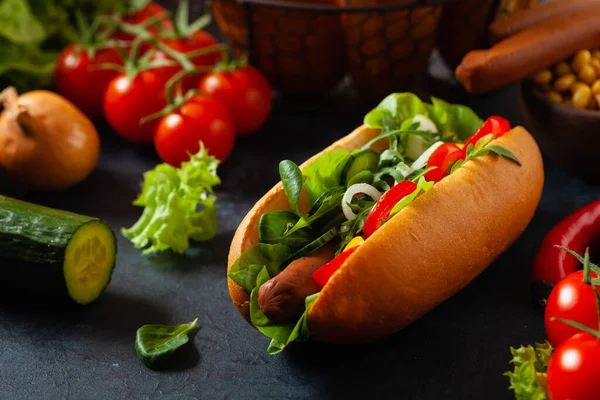 Cachorros Quentes Vegetarianos Com Salsichas Soja Legumes Frescos Vista Frontal — Fotografia de Stock