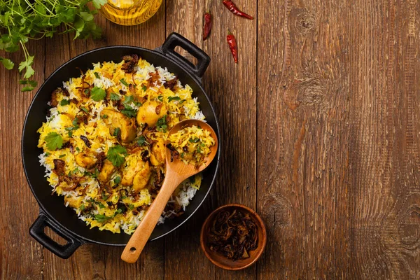 Biryani Med Kyckling Traditionell Indisk Rätt Ris Och Kyckling Marinerad — Stockfoto