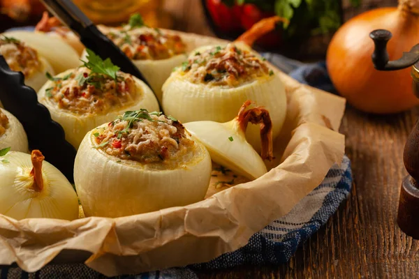 Onion Baked Cheese Stuffed Minced Meat Front View Served Parchment — Stock Photo, Image