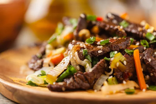 Traditional Korean Bulgogi Dish Thinly Cut Grilled Beef Served Rice — Stock Photo, Image