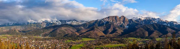 Ein Wunderschönes Panorama Der Gesamten Tatra Gebirgskette Blick Auf Die — Stockfoto