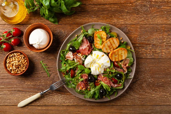 Salad Burrata Cheese Croutons Wooden Background — Stockfoto