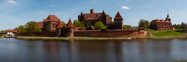 World Famous Teutonic Castle Malbork View Nogat River Castle Imagen de stock