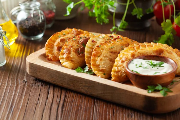 Traditional Cheebureki Served Wooden Plate Sauce Decorated Parsley — Stock Photo, Image