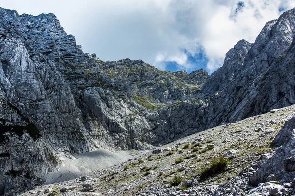 Grande roccia — Foto Stock