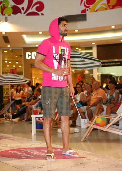 Desfile de moda de verano — Foto de Stock