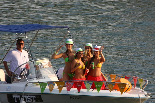 Belgrád hajó karnevál — Stock Fotó