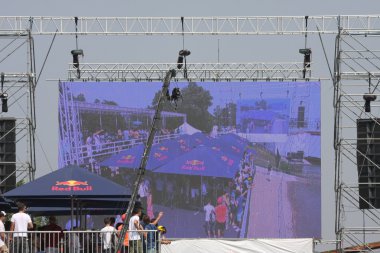 Kızıl Boğa Etiketi