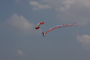 Parachuter