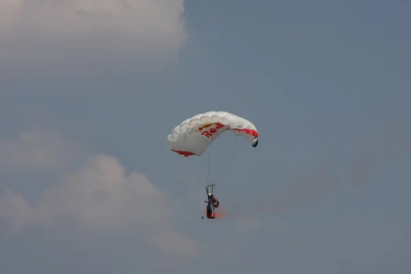 Parachuter — Stock Photo, Image