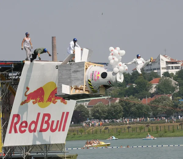 Flugtag toro rojo — Foto de Stock