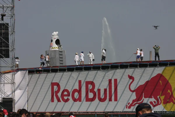 Flugtag toro rojo — Foto de Stock