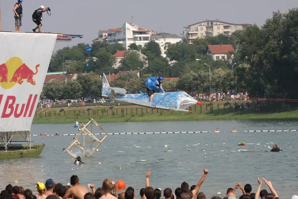 Flugtag toro rojo — Foto de Stock