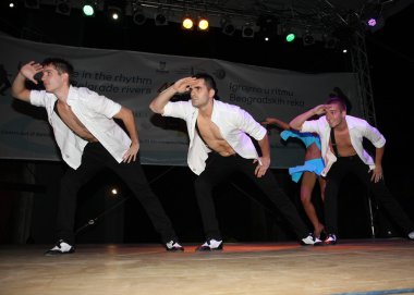 Latino maraton
