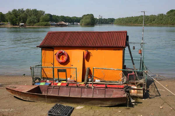 Zuhause auf dem Wasser — Stockfoto