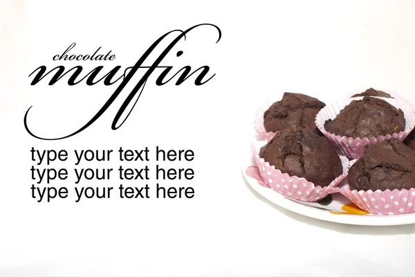 チョコレートのマフィンを白い背景で隔離のクローズ アップ ストック画像
