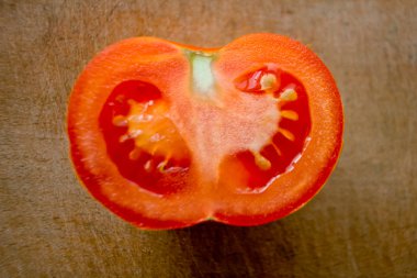 dilimlenmiş domates