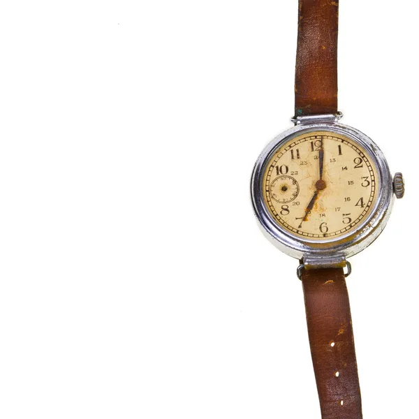 Mycket gamla trasiga vintage armbandsur — Stockfoto