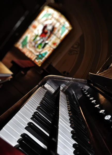 An old pipe organ keyboard — Stock Photo, Image