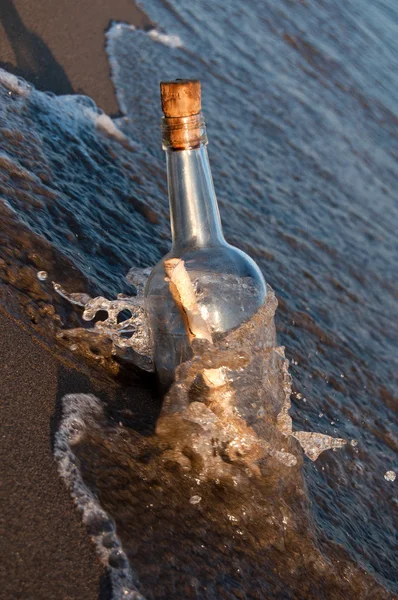 Message in a bottle — Stock Photo, Image