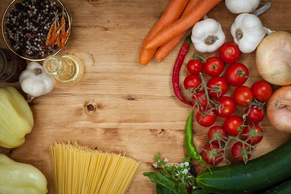 Warzyw i spaghetti makarony — Zdjęcie stockowe