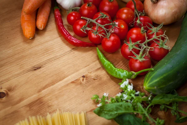 Grönsaks- och spaghetti pasta — Stockfoto