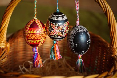 Sepette dekoratif paskalya yumurtaları