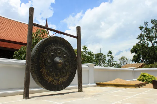 Antik büyük gong. — Stok fotoğraf