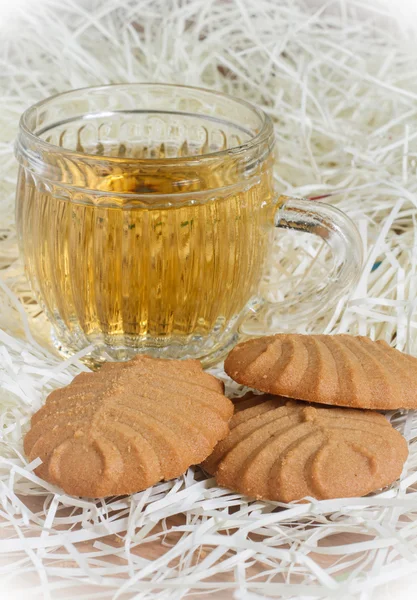 kurabiye ve çay bardağı