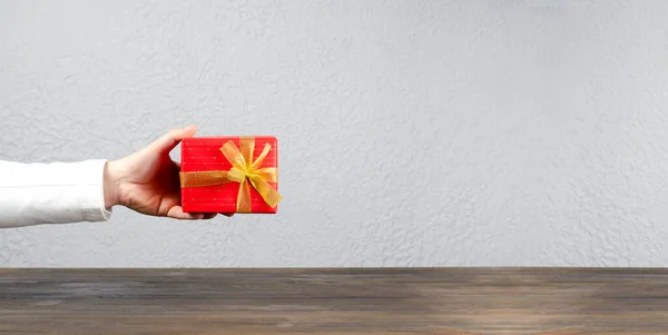 Presente Presente Embalagens Vermelhas Ano Novo Dia Dos Namorados Caixa — Fotografia de Stock