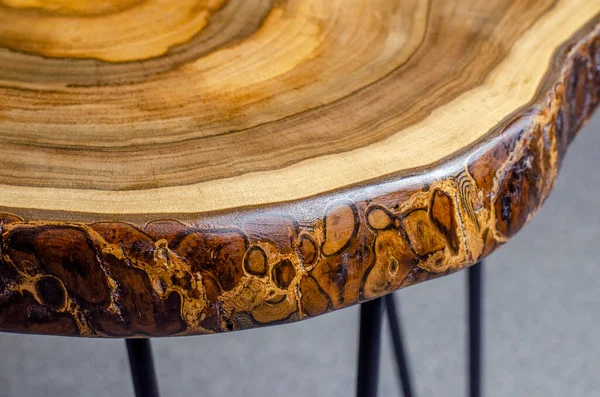 Asztal Egy Fából Készült Asztal Része Tetőtéri Bútorok Felszínre Vágott — Stock Fotó