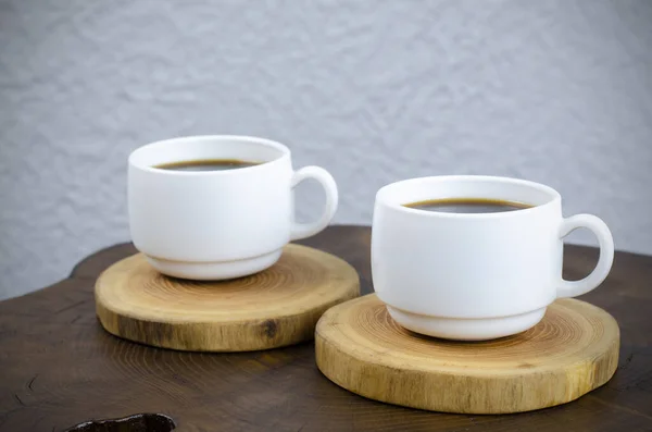 Kubek Jest Stole Herbata Kawy Pulpit Miejsce Pracy Śniadanie Rano — Zdjęcie stockowe