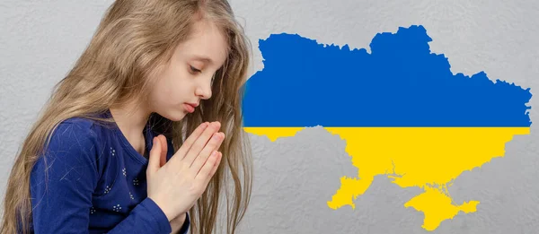 Modlete Ukrajinu Modlitba Dívka Modlí Válka Ukrajině — Stock fotografie
