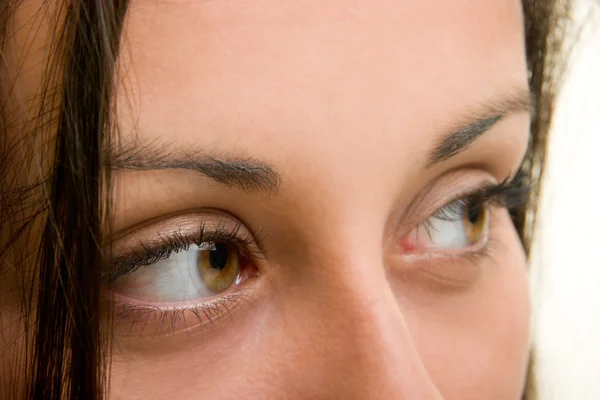 Bellissimi occhi marroni — Foto Stock