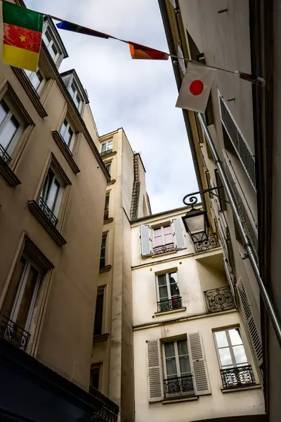 Batignolles bölgesinde Paris 'in tipik evleri