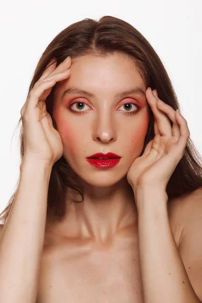 Hermosa Cara Mujer Adulta Joven Con Piel Limpia Fresca Maquillaje — Foto de Stock