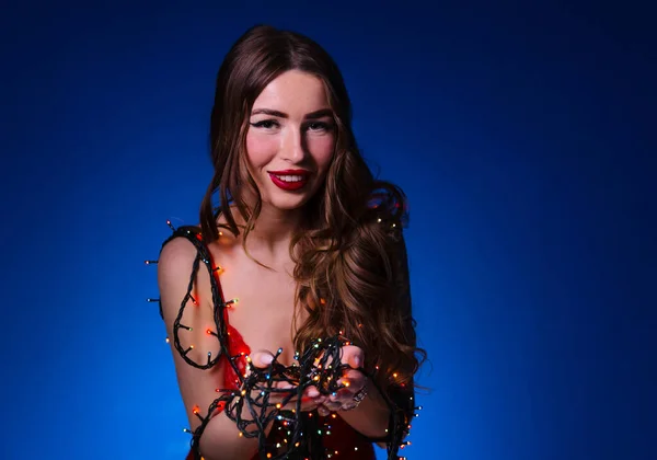 Schöne Weihnachten Luftkuss Thema Frauenkörper Weihnachtlich Geschmückt Sie Posiert Dessous — Stockfoto