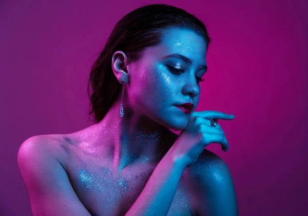 Fashion Woman Silver Sparkles Colorful Bright Neon Lights Posing Studio — Stockfoto