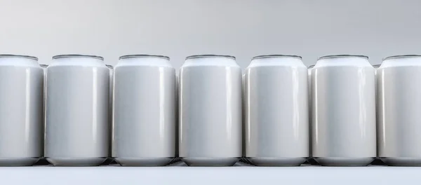 3D ілюстрація. Набір порожніх банок для напоїв на ізольованому фоні . — стокове фото