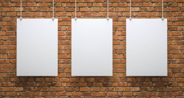 Üç boyutlu illüstrasyon. Duvarda asılı üç boş beyaz posterin maketi..